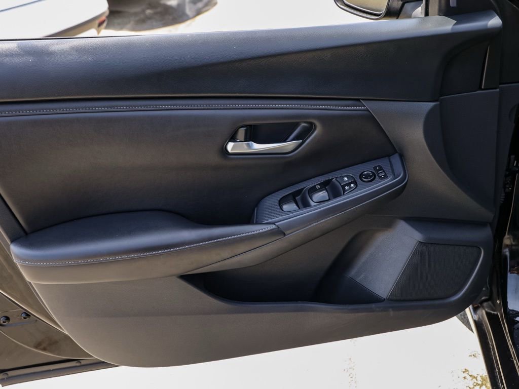 Used 2023 Nissan Sentra SV image 22