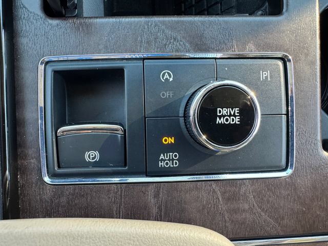Used 2023 Lincoln Navigator L Reserve AWD/4WD image 32
