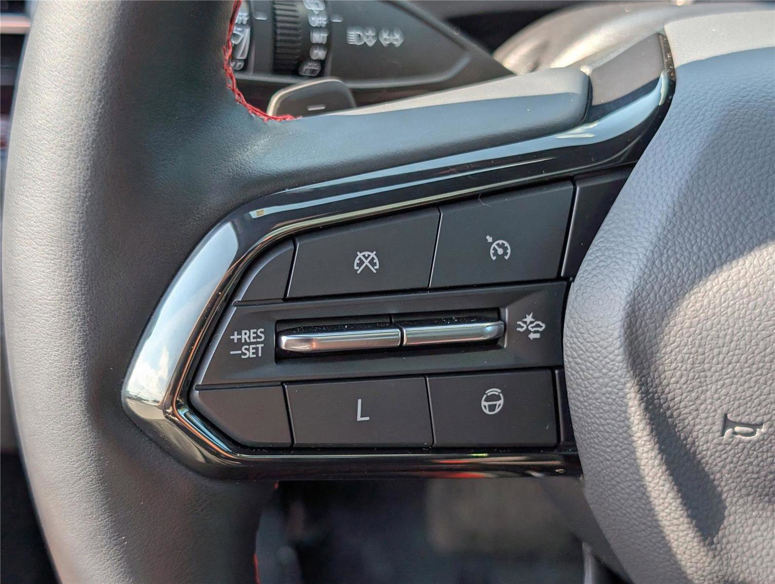 Used 2024 Chevrolet Traverse RS w/ LPO, Floor Liner Package image 27