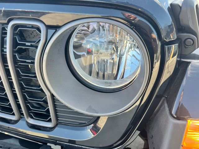 New 2025 Jeep Gladiator High Tide image 7