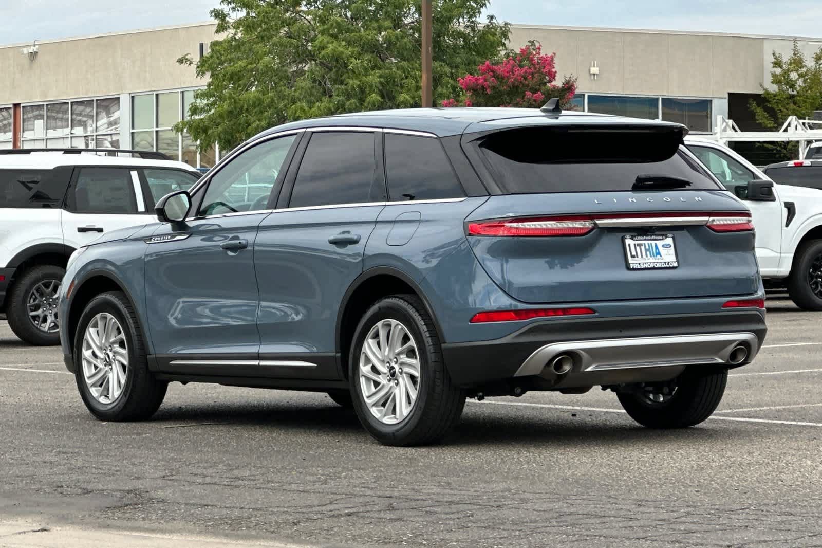 Certified 2024 Lincoln Corsair FWD image 7