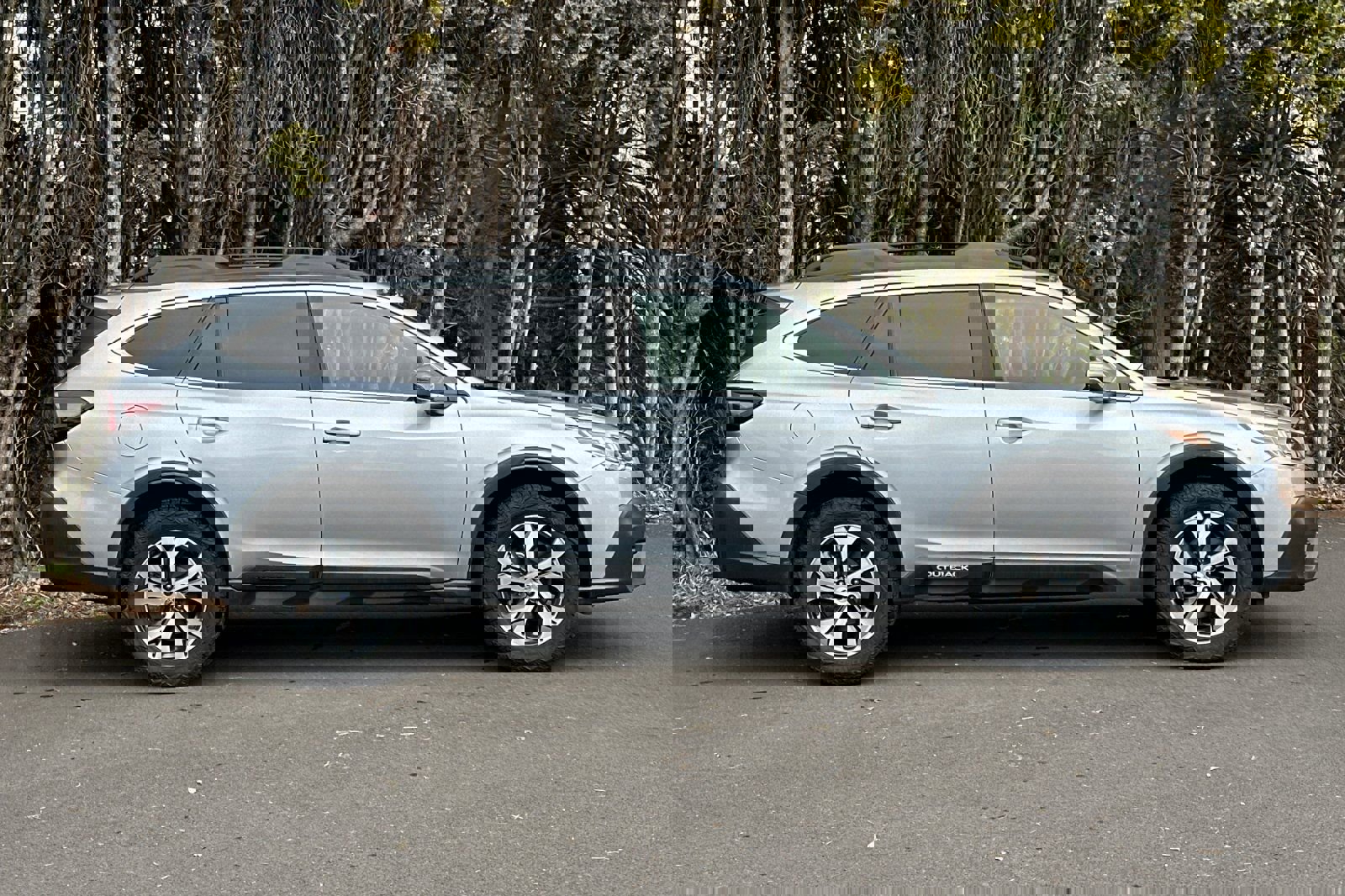 Used 2020 Subaru Outback Limited XT w/ Tech Package 2 image 3