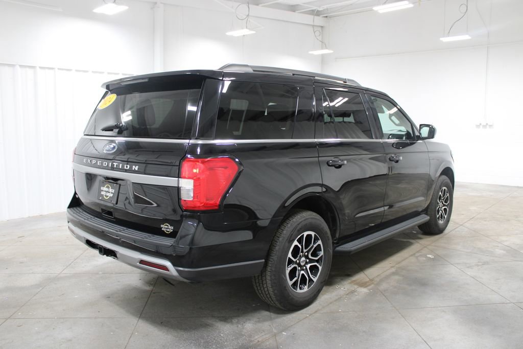 Used 2024 Ford Expedition XLT image 9