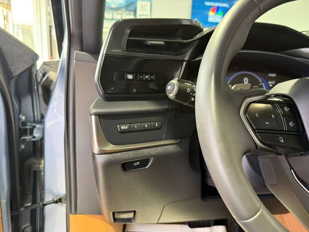 Used 2023 Lexus RZ 450e Premium w/ Technology Package image 22