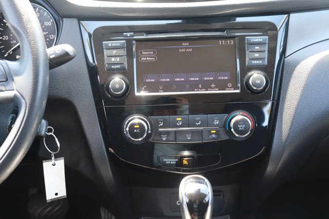 Used 2020 Nissan Rogue Sport S w/ Appearance Package FWD image 15