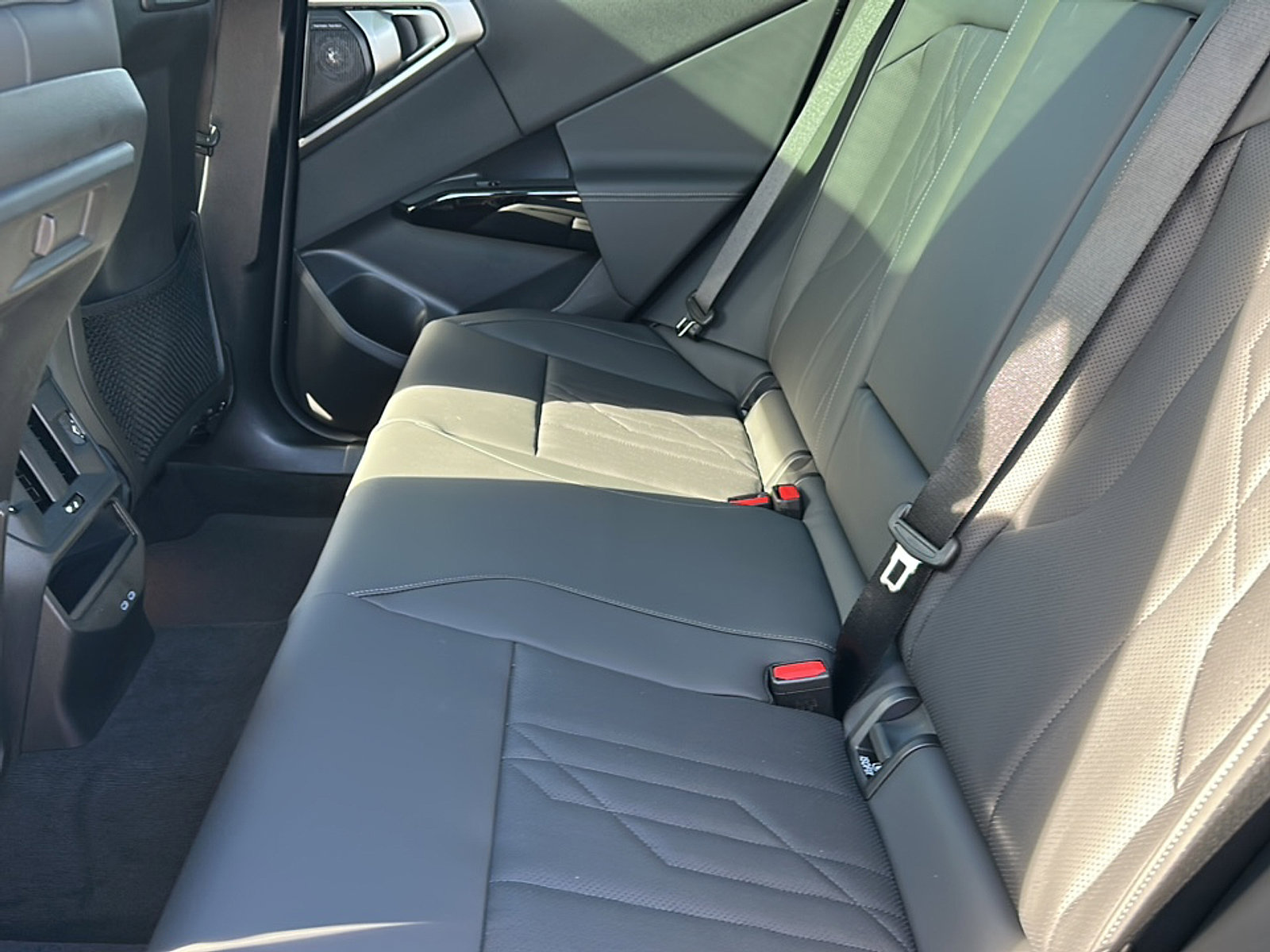 New 2026 BMW X3 M50 w/ Premium Package image 16