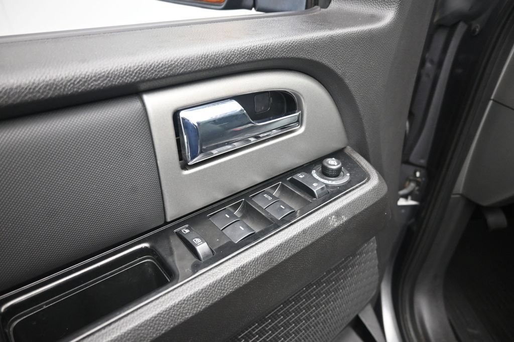 Used 2014 Ford Expedition EL Limited w/ Equipment Group 301A RWD image 10