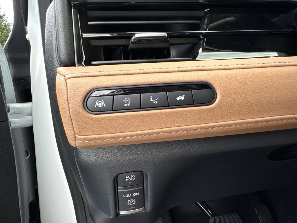 New 2027 INFINITI QX80 Luxe w/ Cargo Package AWD/4WD image 44
