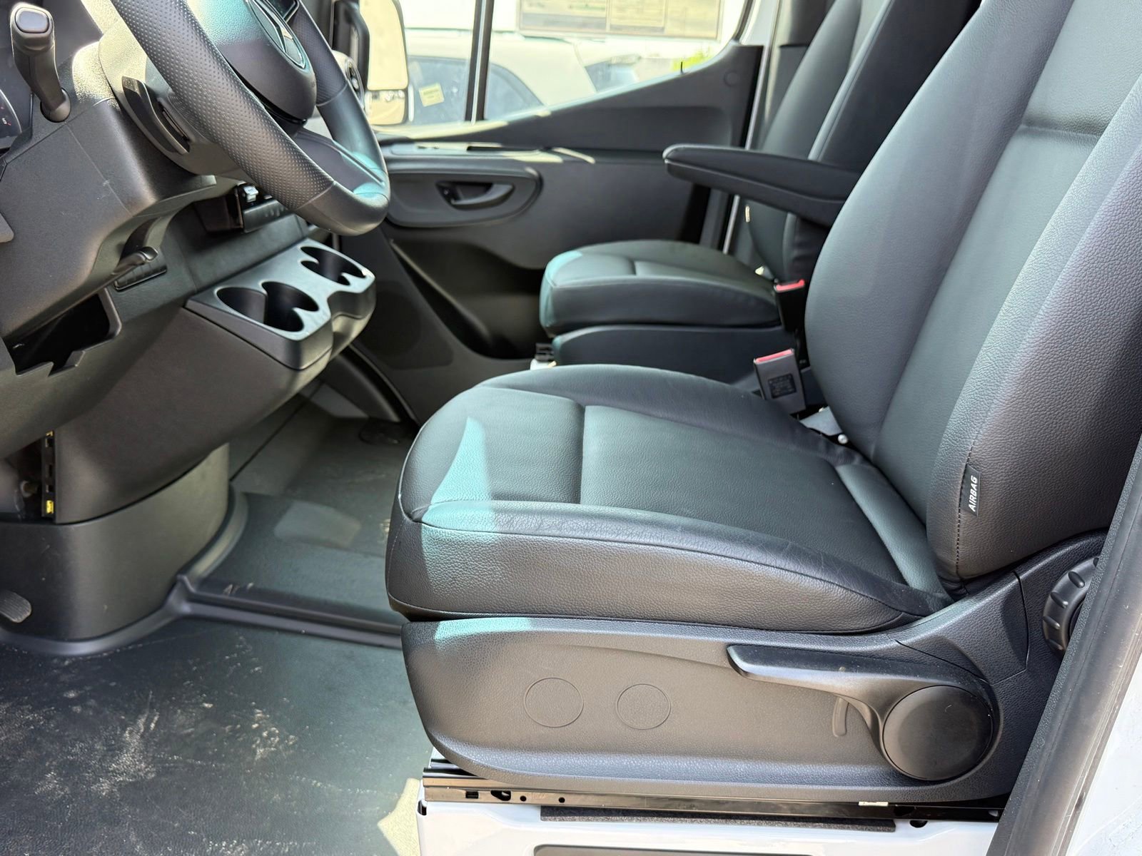 New 2025 Mercedes-Benz Sprinter 2500 image 21