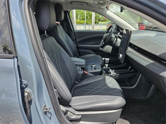 Used 2024 Ford Mustang Mach-E Select image 13