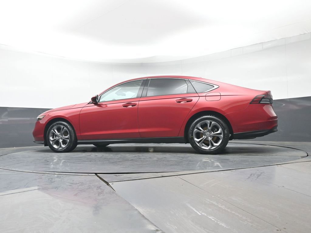 Certified 2023 Honda Accord EX image 33