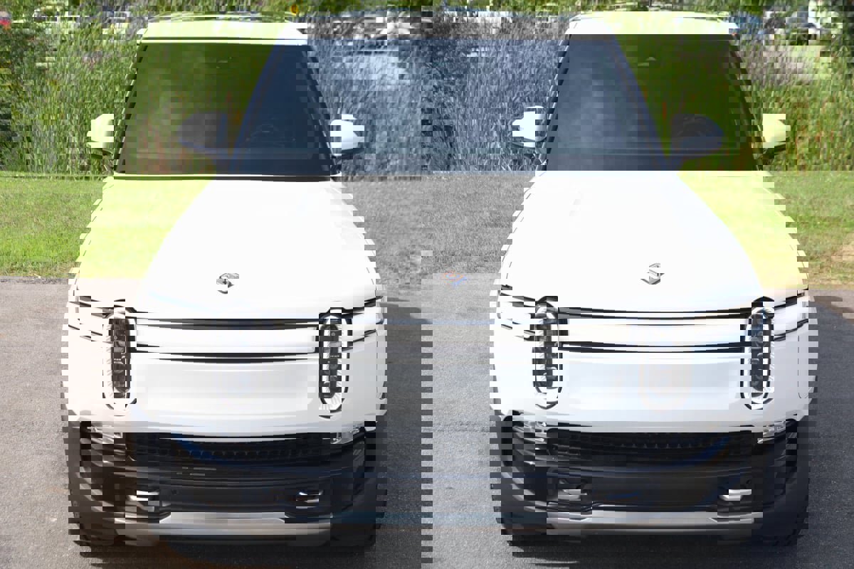 Used 2022 Rivian R1T Adventure image 74