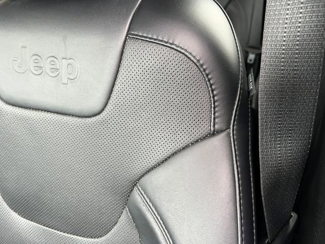 Used 2019 Jeep Cherokee High Altitude image 12