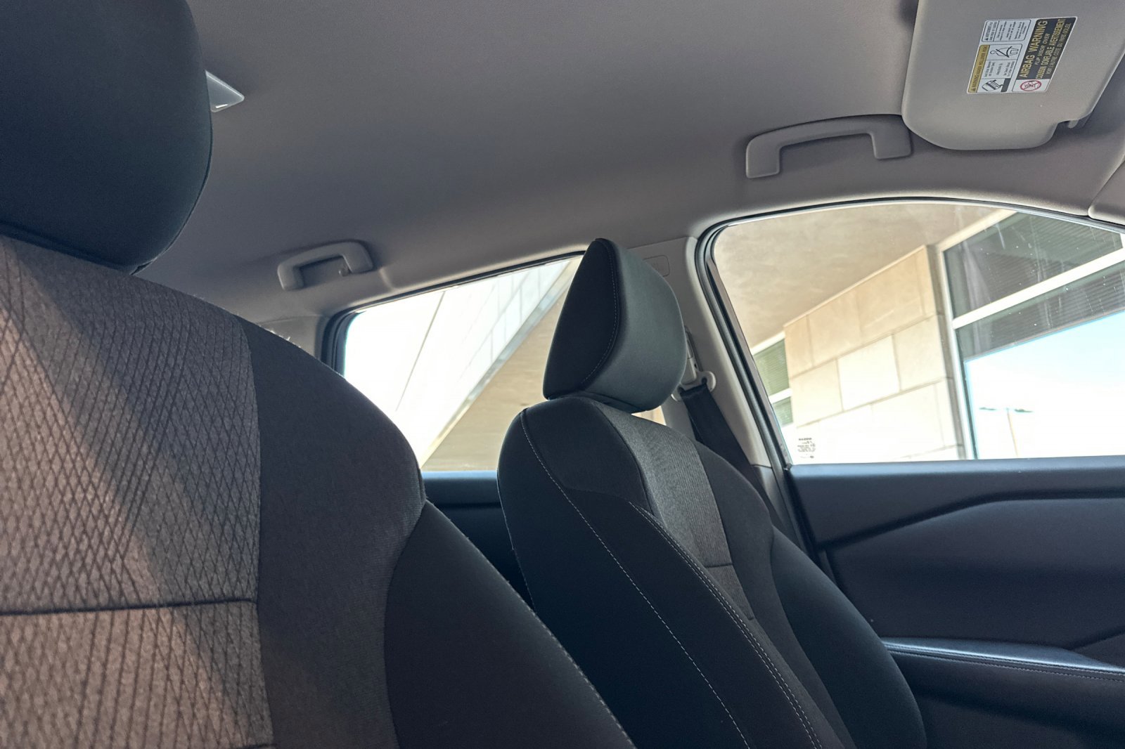 Used 2025 Nissan Rogue SV image 17