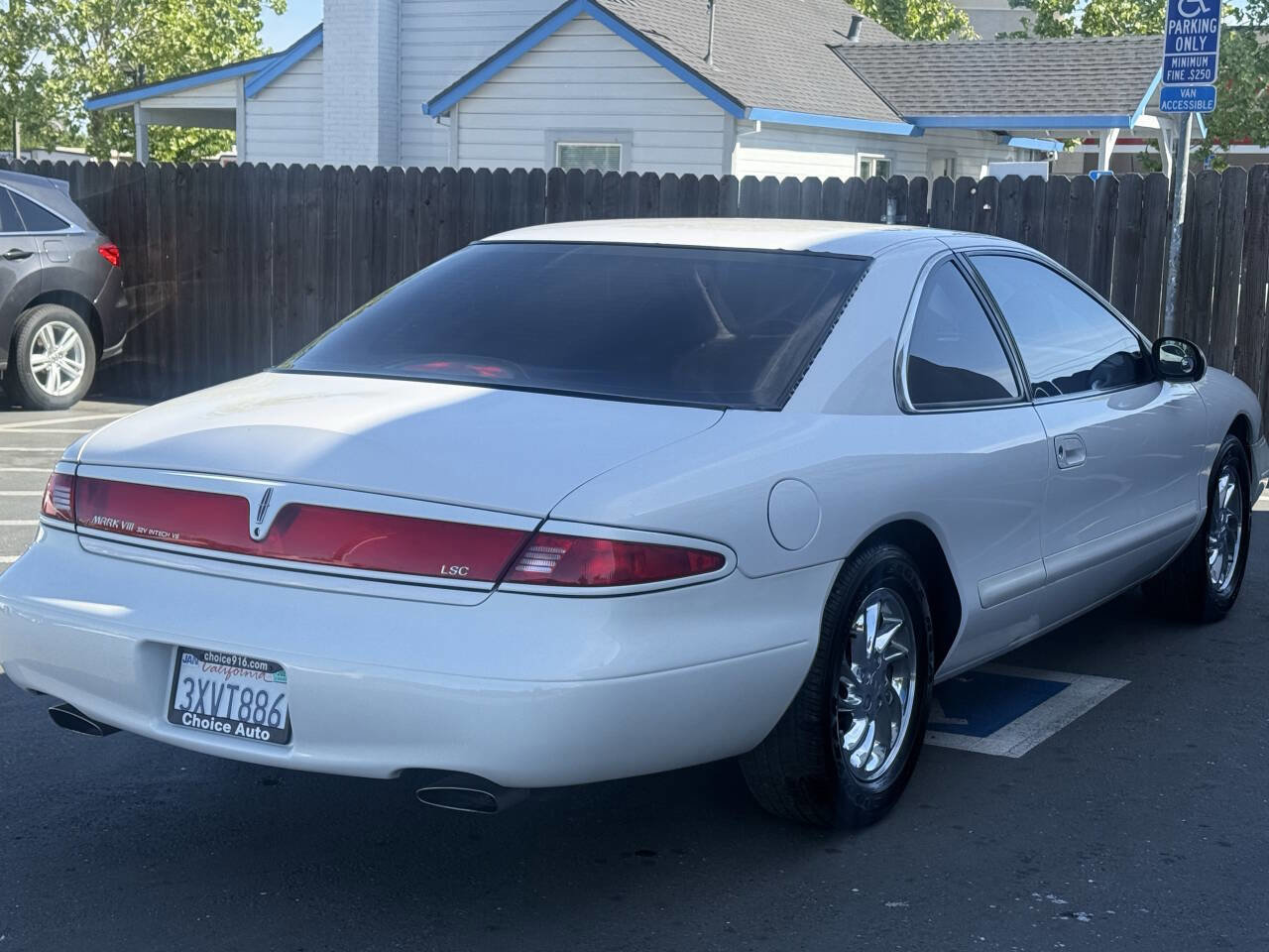 Used 1998 Lincoln Mark VIII LSC image 7