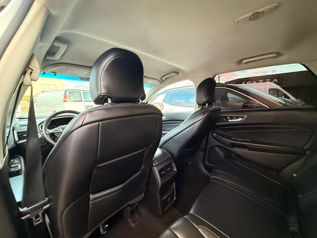 Used 2015 Ford Edge Titanium AWD/4WD image 32