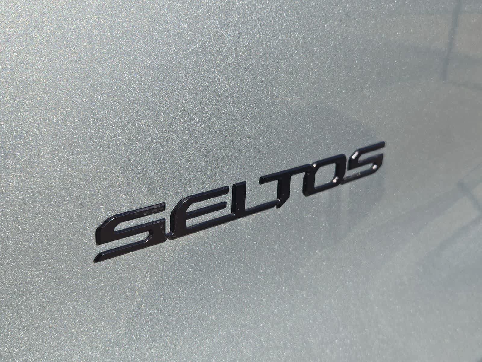 New 2027 Kia Seltos X-Line S w/ X-Line S Premium Package AWD/4WD image 13
