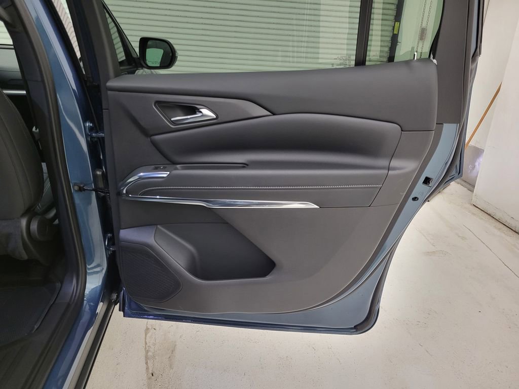 New 2026 Chevrolet Traverse LT w/ LPO, Floor Liner Package image 36