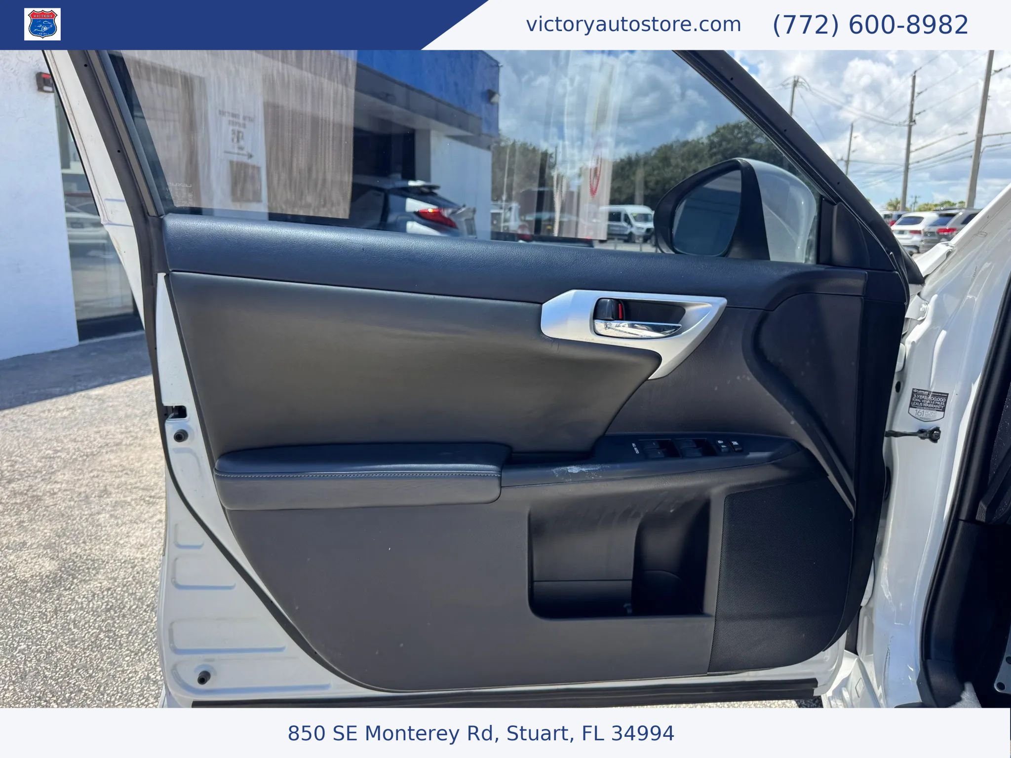 Used 2012 Lexus CT 200h Premium w/ Premium Audio Pkg (F Sport) FWD image 23