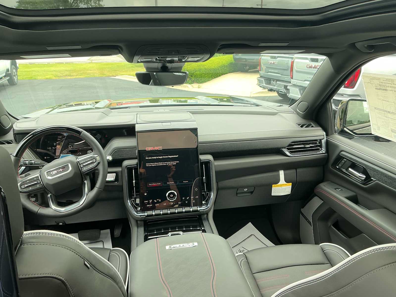 New 2026 GMC Yukon XL AT4 Ultimate AWD/4WD image 7