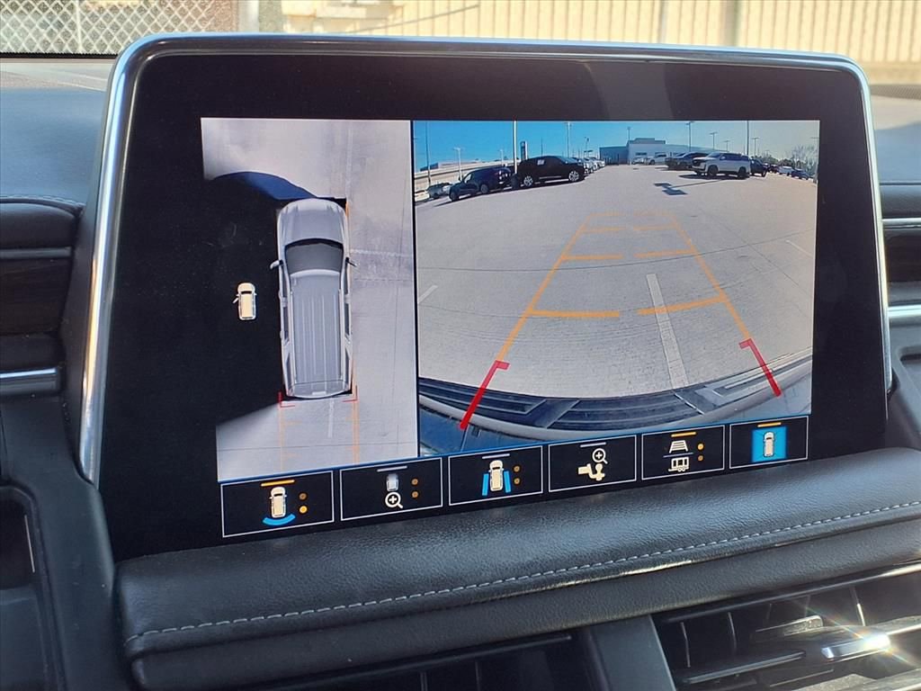 Used 2021 Chevrolet Suburban Z71 w/ Luxury Package image 25