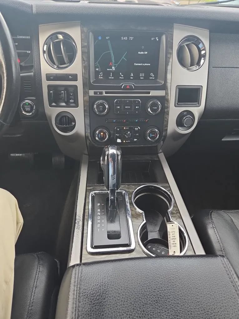 Used 2017 Ford Expedition EL Limited RWD image 16