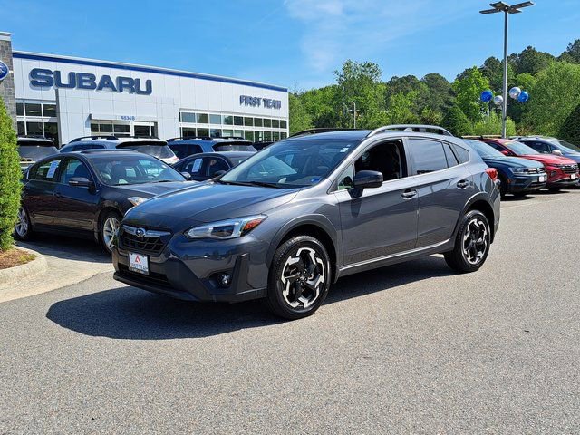 Used 2022 Subaru Crosstrek 2.5i Limited w/ Moonroof Package 2 AWD/4WD image 2