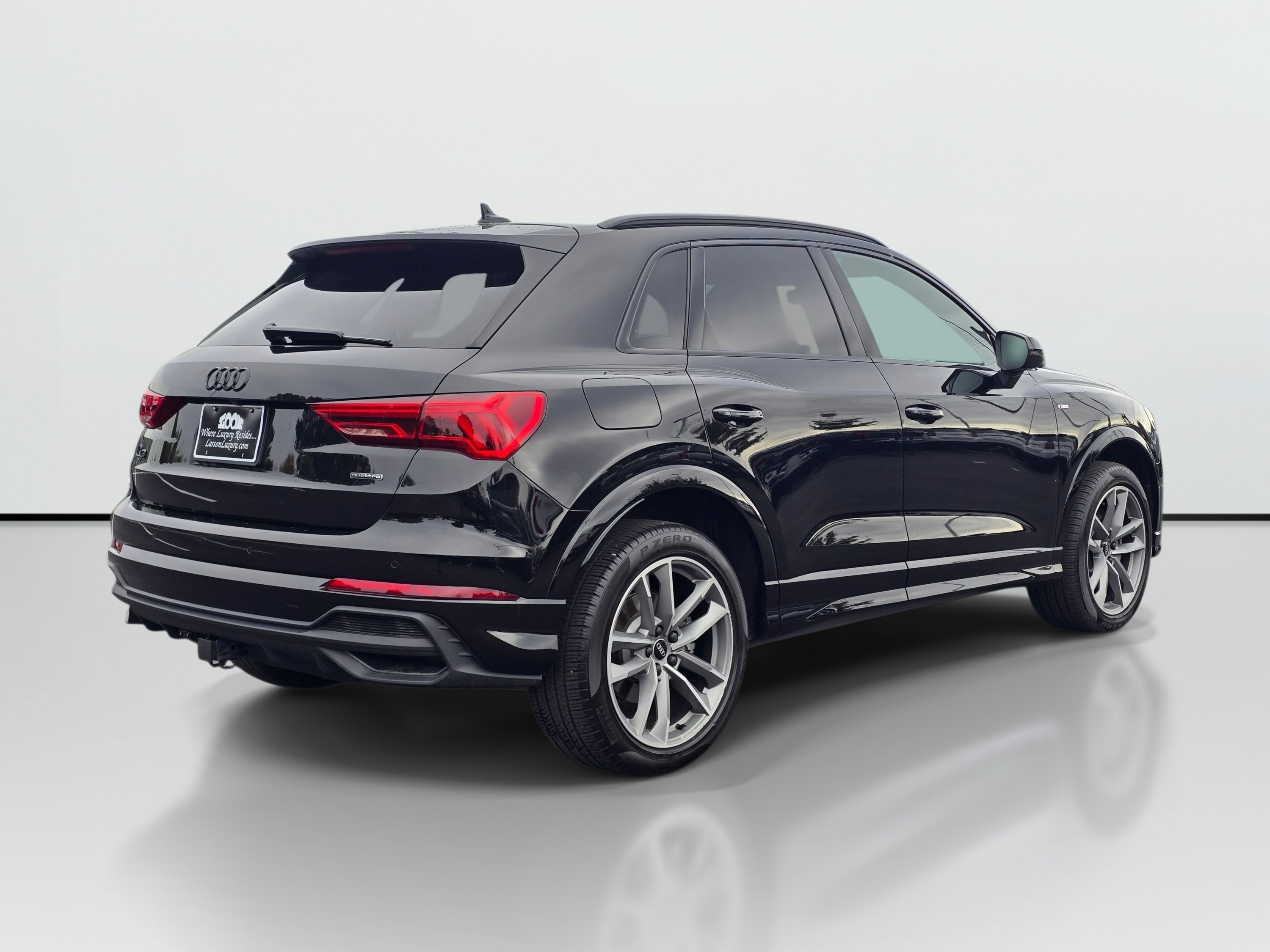 Used 2023 Audi Q3 2.0T Premium Plus w/ Premium Plus Package AWD/4WD image 5