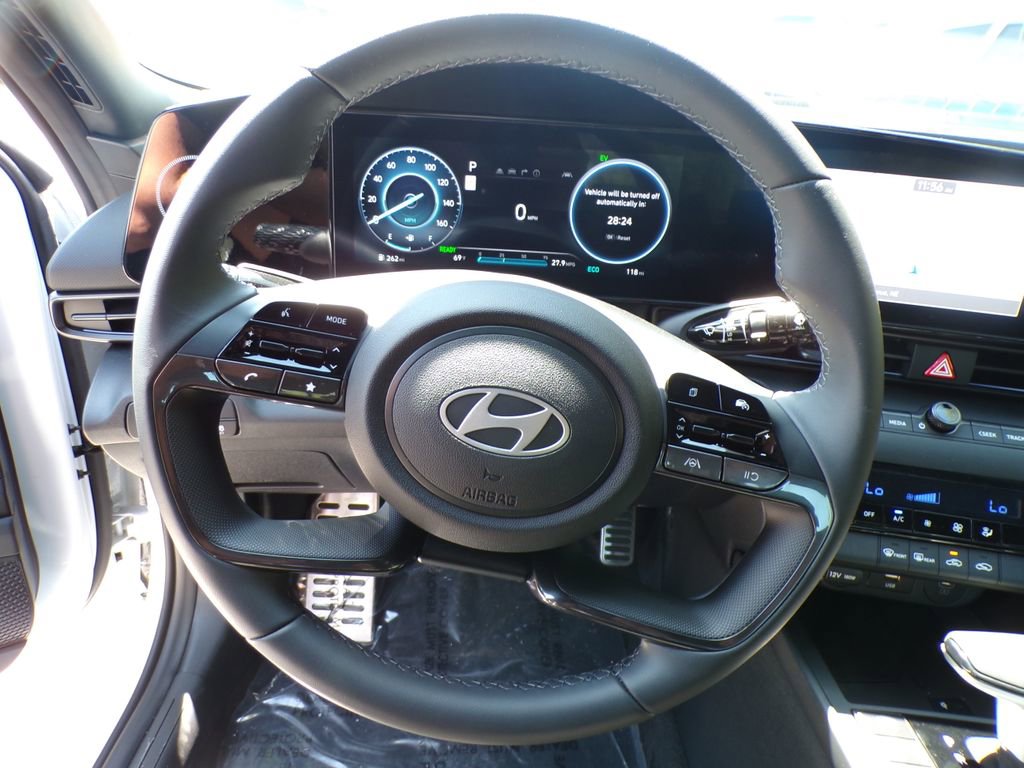 New 2026 Hyundai Elantra Sport FWD image 13