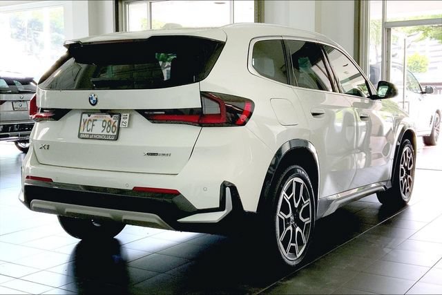 Used 2026 BMW X1 xDrive28i AWD/4WD image 6