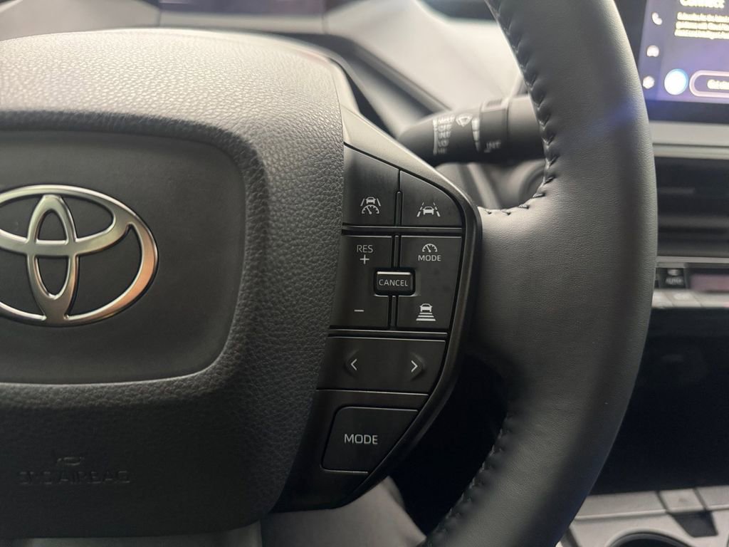 Used 2023 Toyota Prius LE image 21