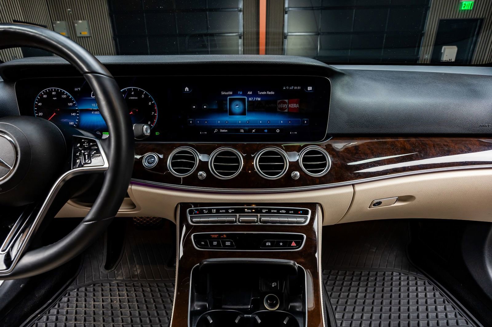 Used 2021 Mercedes-Benz E 450 4MATIC Sedan image 19