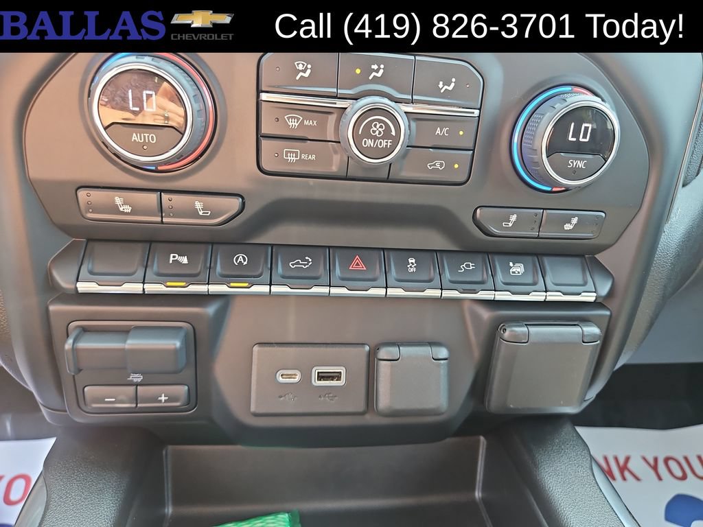 Certified 2022 Chevrolet Silverado 1500 RST w/ Redline Edition AWD/4WD image 18