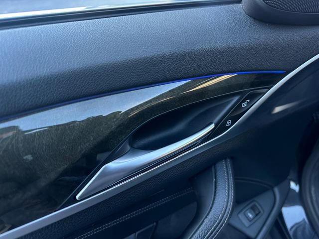 Used 2019 BMW 540i w/ Convenience Package image 12