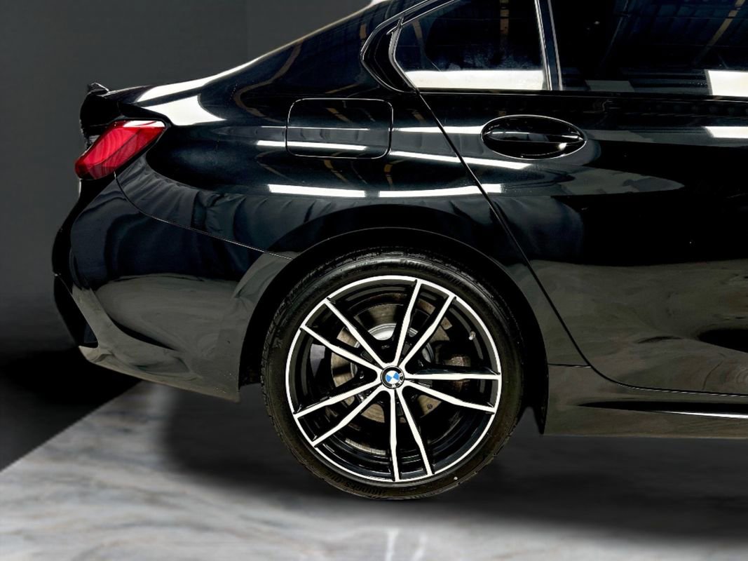Used 2019 BMW 330i xDrive Msport Pkg w/ M Sport Package image 10