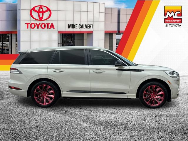 Used 2022 Lincoln Aviator Grand Touring w/ Equipment Group 301A AWD/4WD image 6