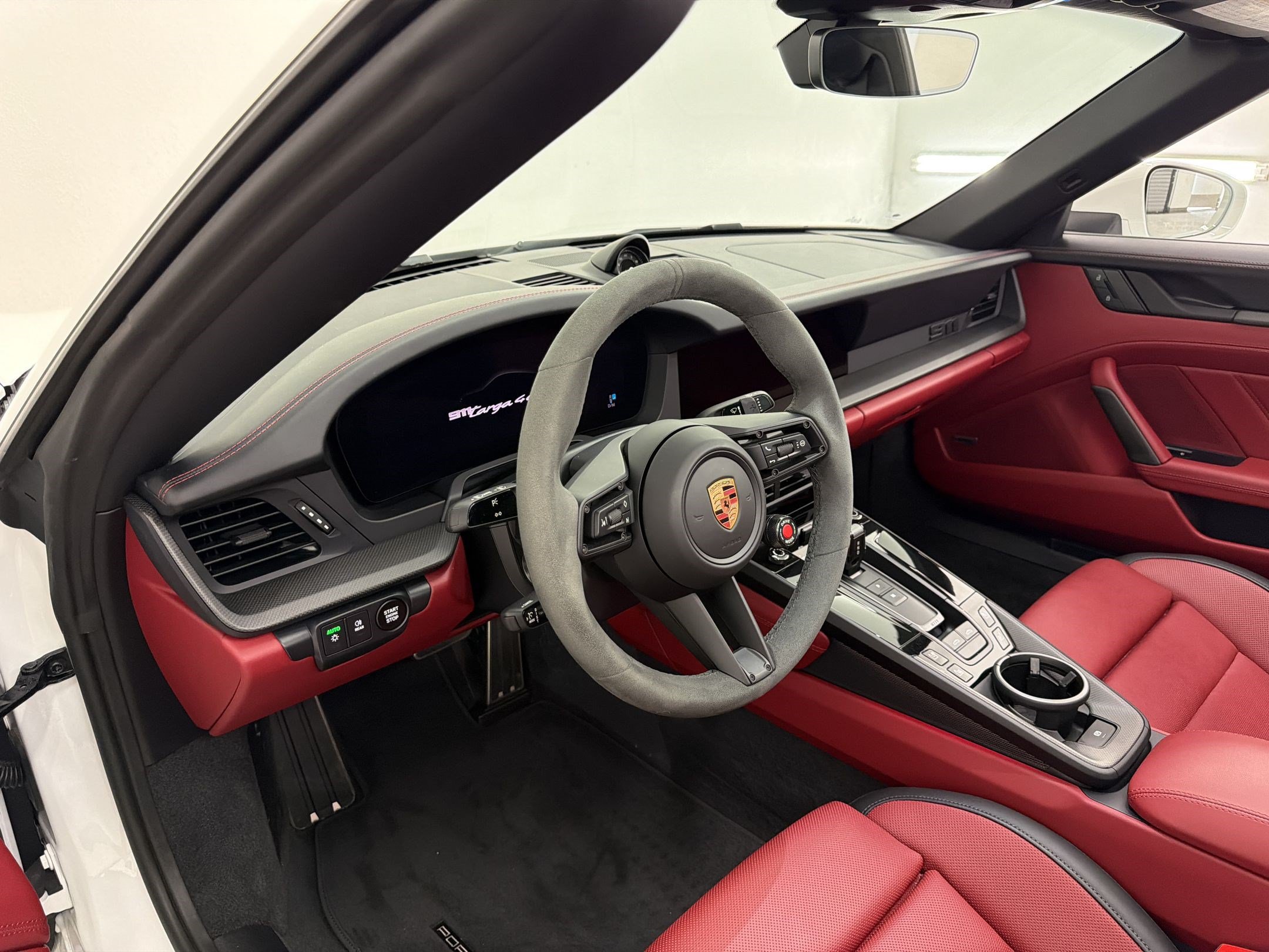 Certified 2026 Porsche 911 Targa 4 GTS AWD/4WD image 4