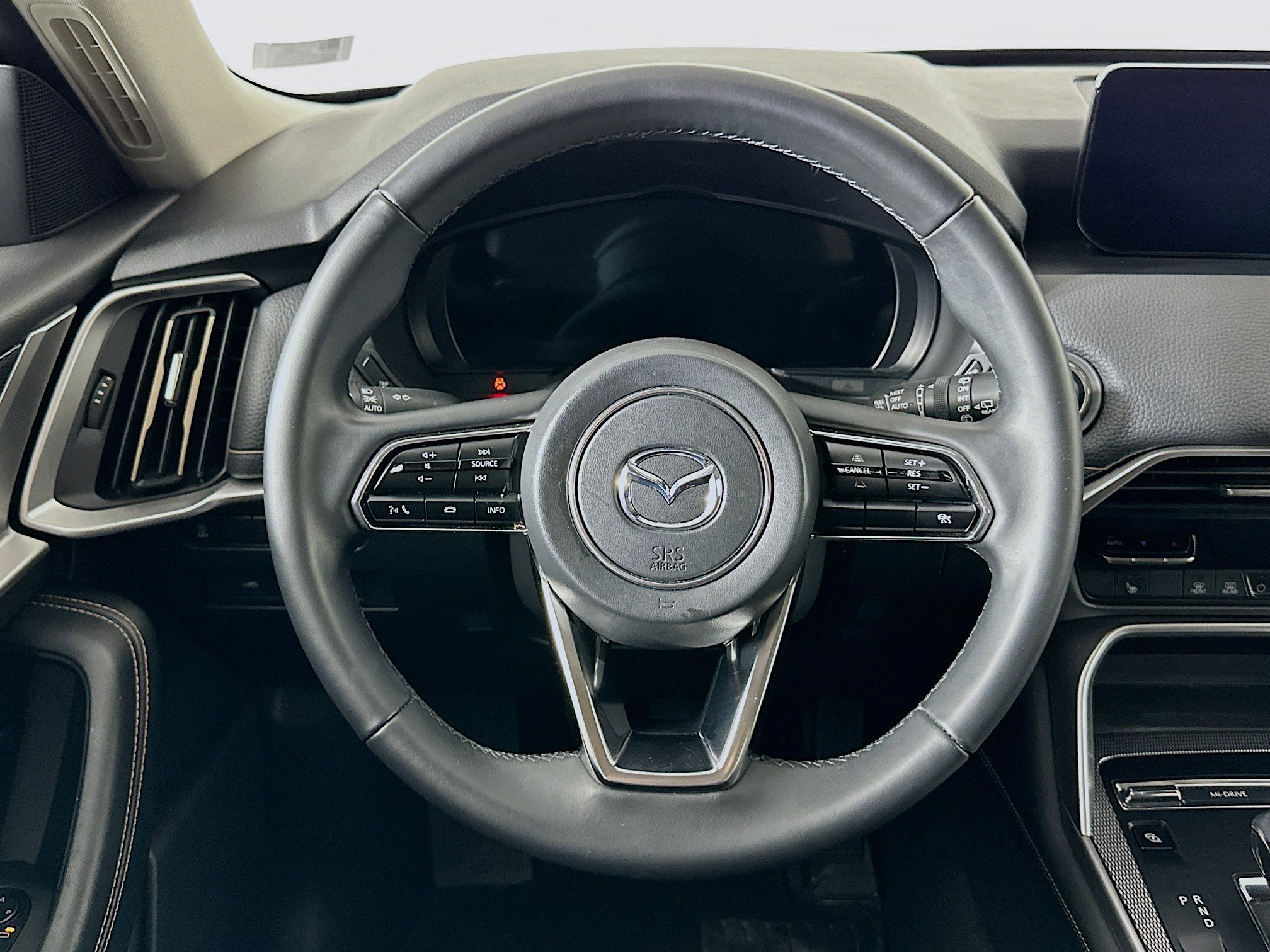 Used 2024 MAZDA CX-90 Plug-In Hybrid w/ Preferred AWD/4WD image 18