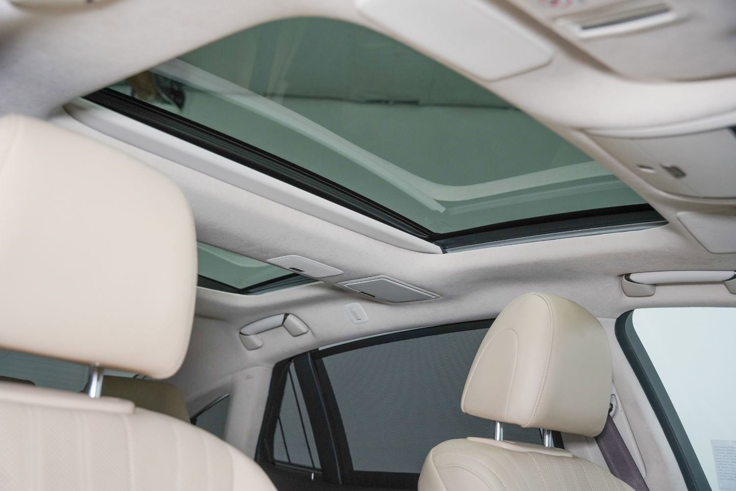 Used 2018 Lexus LS 500 w/ Luxury Package image 27