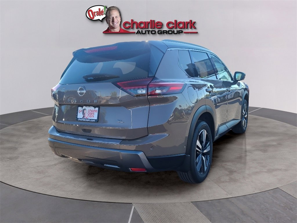 Used 2024 Nissan Rogue SL w/ SL Premium Package image 6