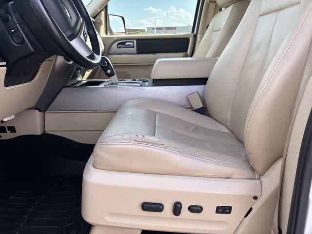 Used 2017 Ford Expedition EL Limited w/ Equipment Group 301A RWD image 18