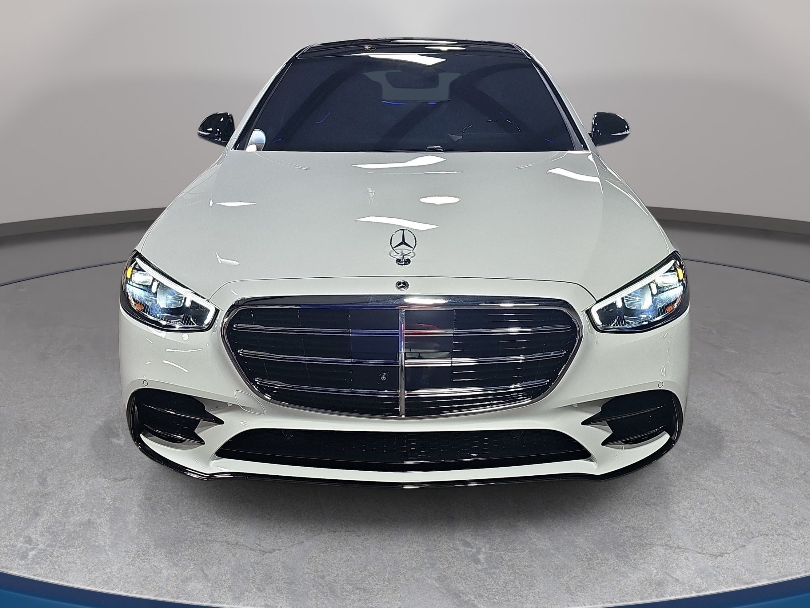 Used 2026 Mercedes-Benz S 580 4MATIC Sedan image 2