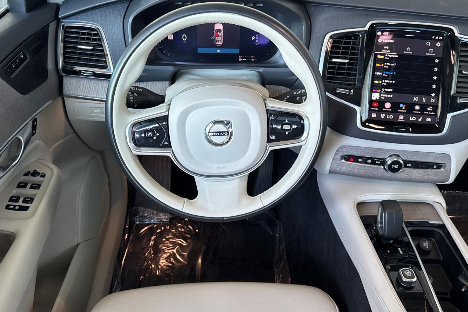 Certified 2024 Volvo XC90 T8 Plus w/ Protection Package Premier image 17