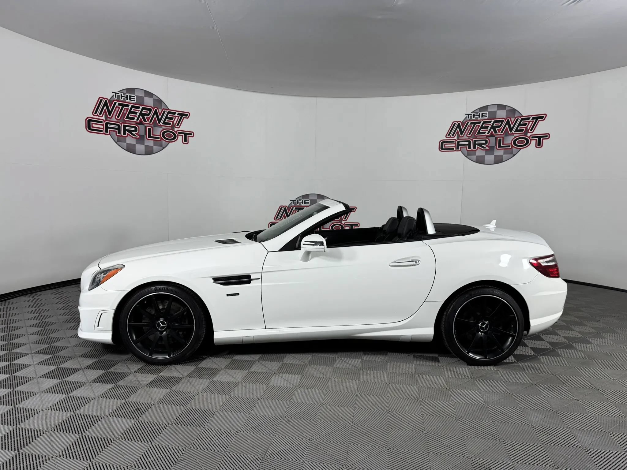 Used 2015 Mercedes-Benz SLK 250 image 6