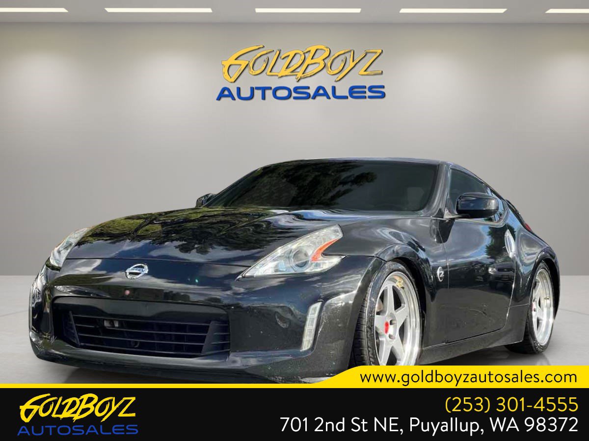 Used 2017 Nissan 370Z Coupe RWD image 8