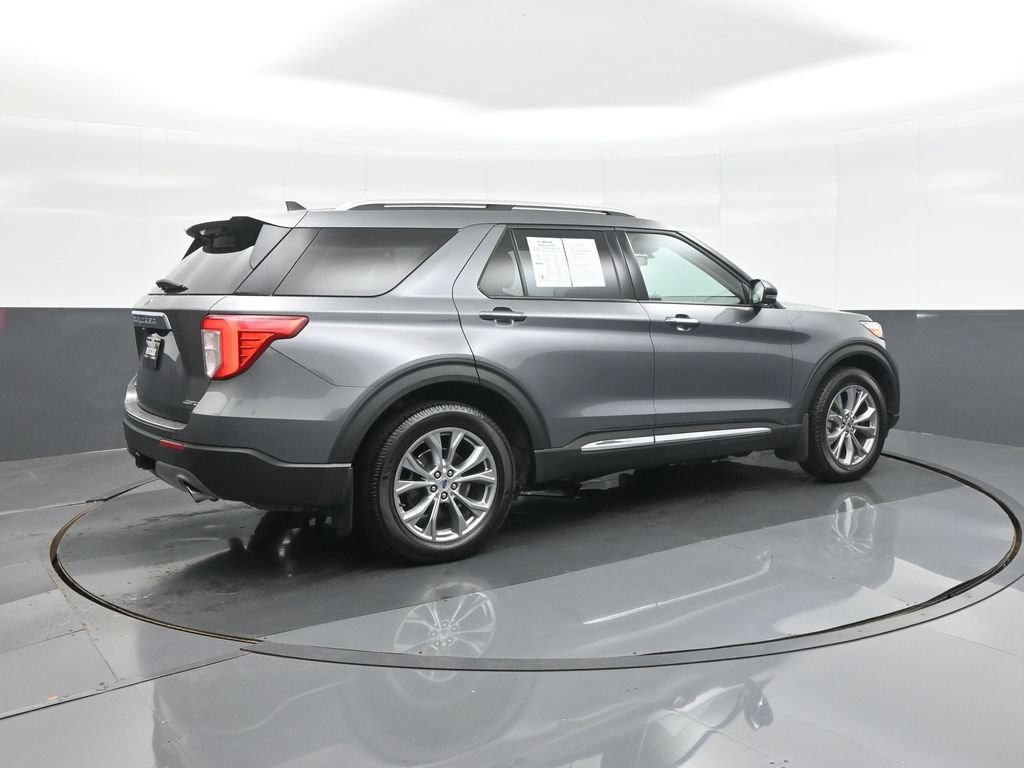 Used 2022 Ford Explorer Limited w/ Equipment Group 301A AWD/4WD image 7