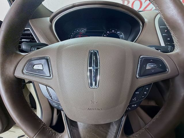 Used 2018 Lincoln MKX Reserve w/ Driver Assistance Package FWD image 13