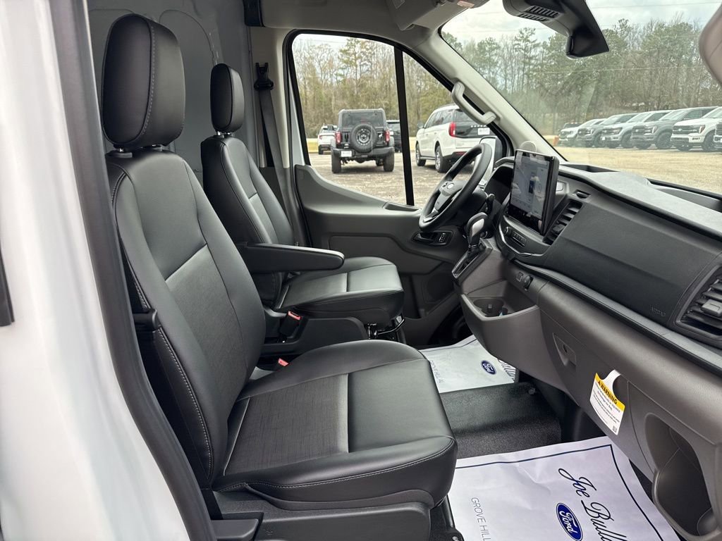 New 2026 Ford Transit 250 148 Medium Roof RWD image 6