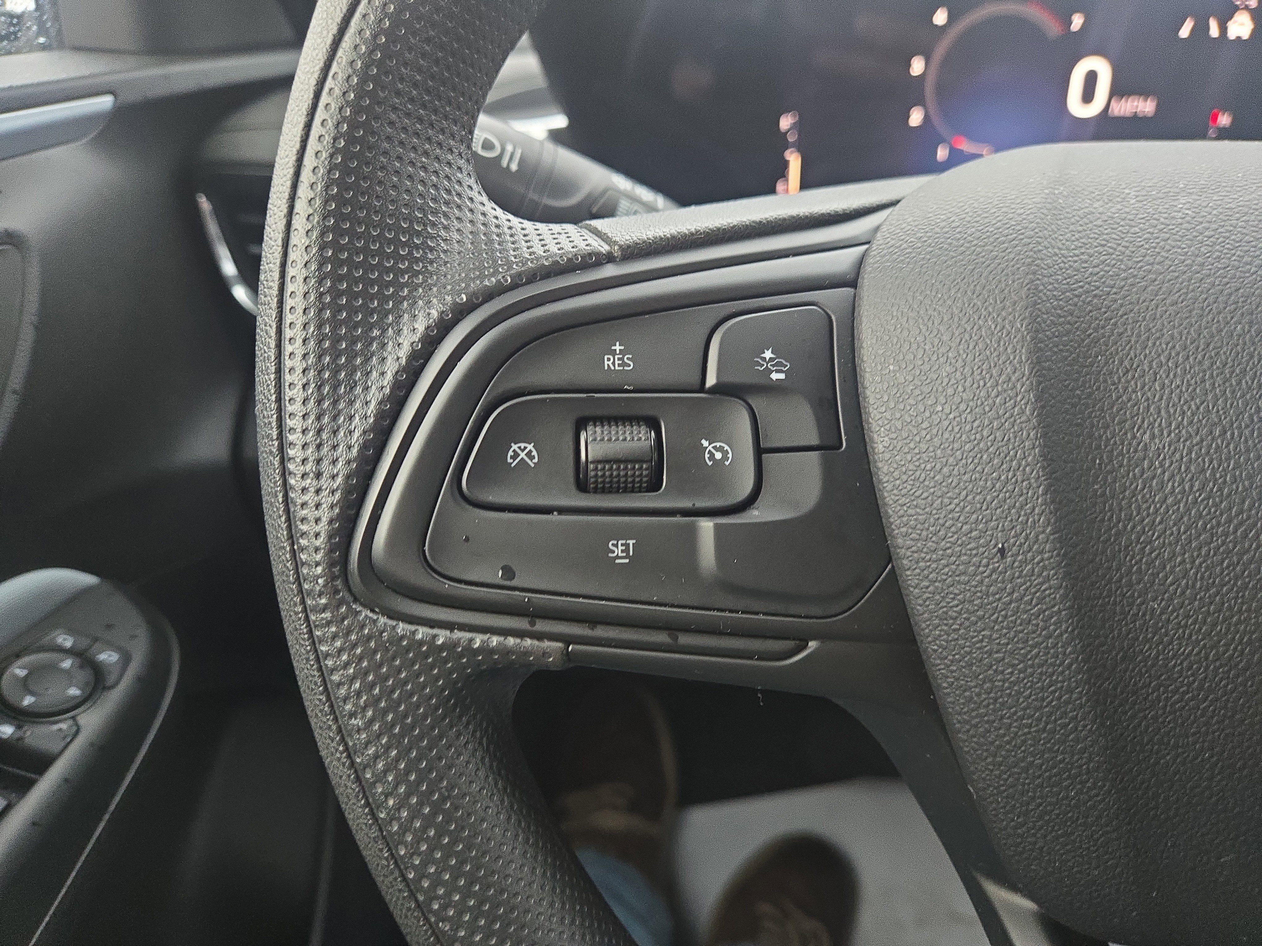 Used 2024 Buick Envista Preferred w/ Advanced Safety Package image 18