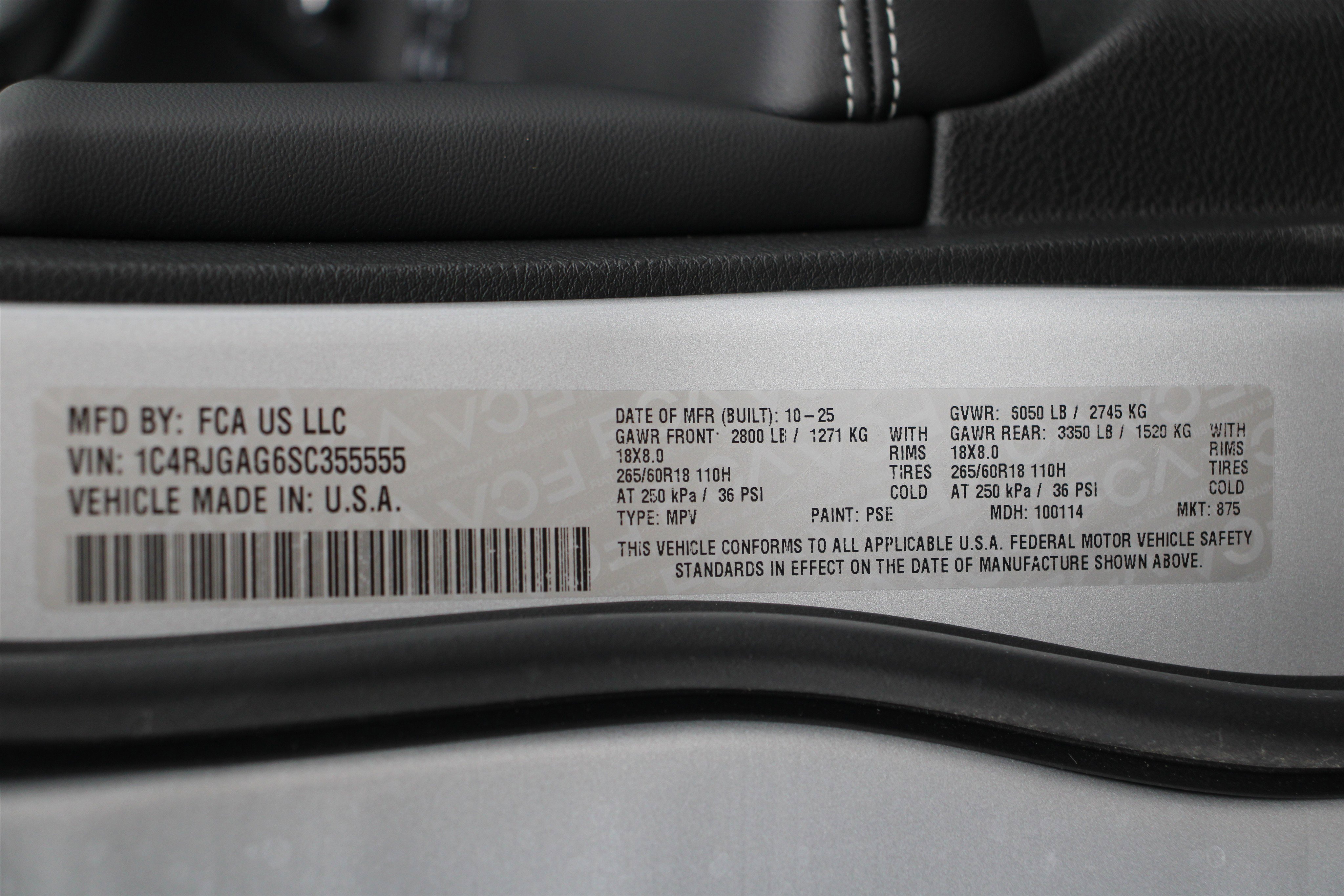 New 2025 Jeep Grand Cherokee Laredo X w/ Luxury Tech Group I image 39